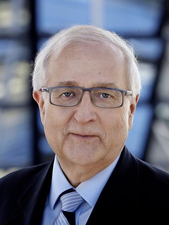 Artikel: Rainer Brüderle versagt in der Krisenkommunikation mit Laura Himmelreich