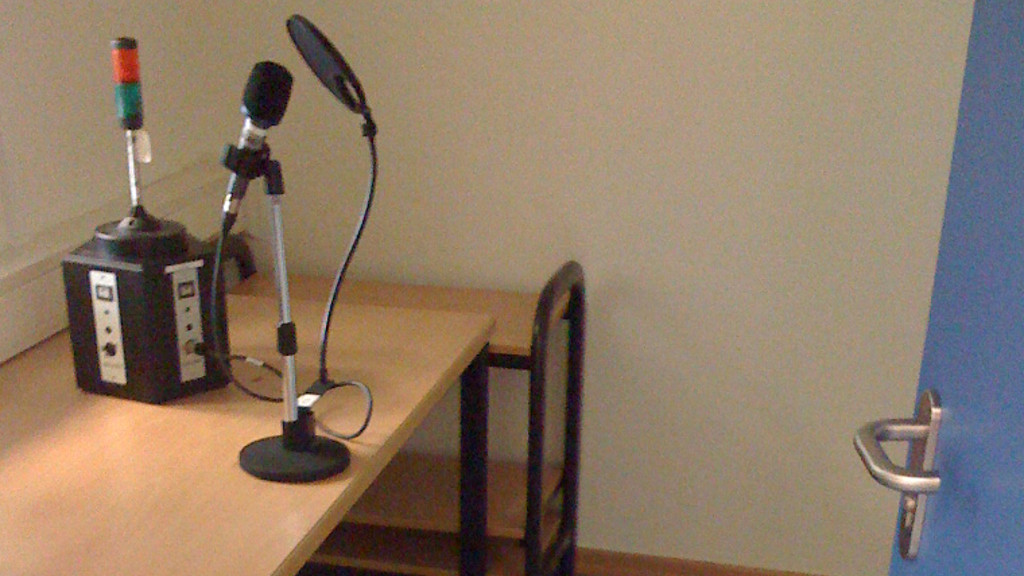 Hölle Medienbranche von Anneli Botz - Kommentar von Nicolas Scheidtweiler